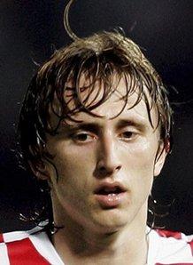 马卡：老佛爷在皇马输塞尔塔后召开紧急会议，持续至凌晨